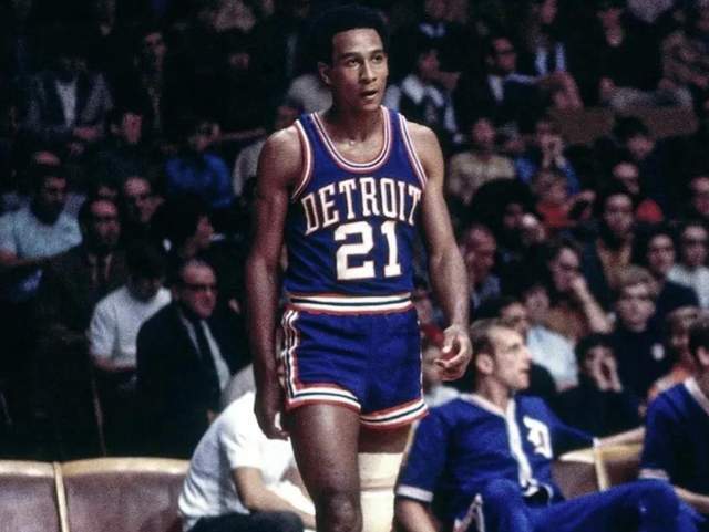 埃泽现年2 埃泽现年2