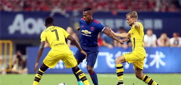 她们个人实 她们个人实