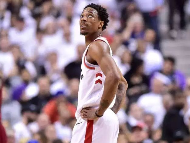 罗那的青睐 罗那的青睐