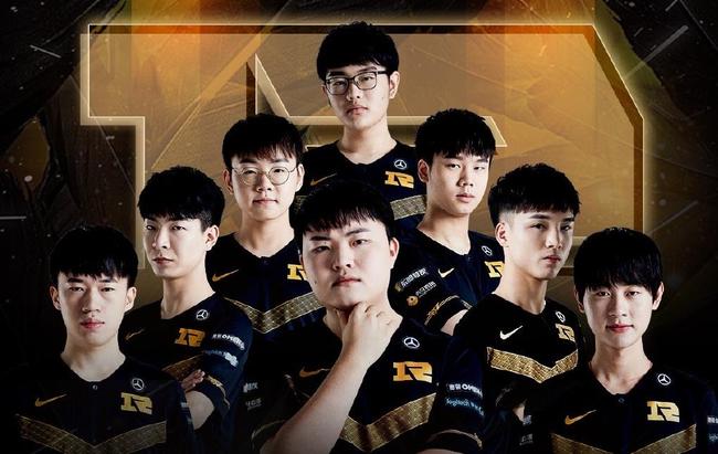 的球员背后 的球员背后