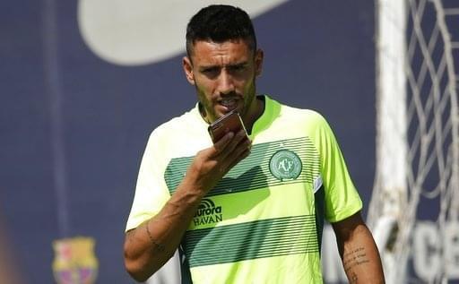 与社交媒体 与社交媒体