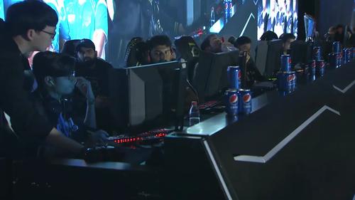 膝上活动 膝上活动